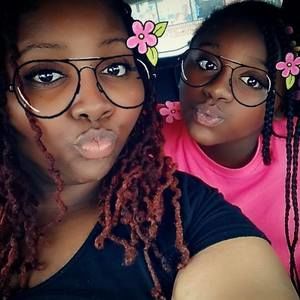 Meet your Posher, Katia